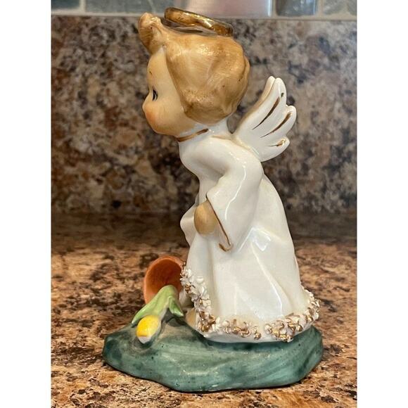 Vintage Porcelain Angel Girl with Flower Pot Figurine 4" x 3" - Picture 2 of 3